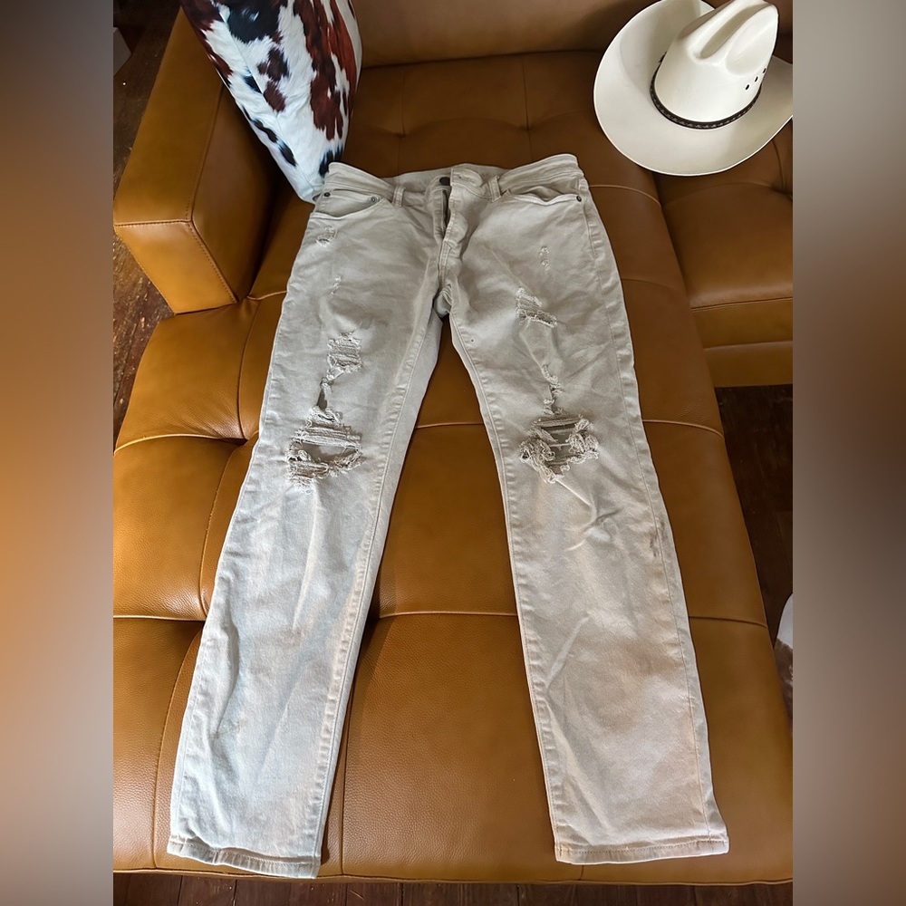 New American Eagle jeans 33x30 athletic skinny fit color cream never worn